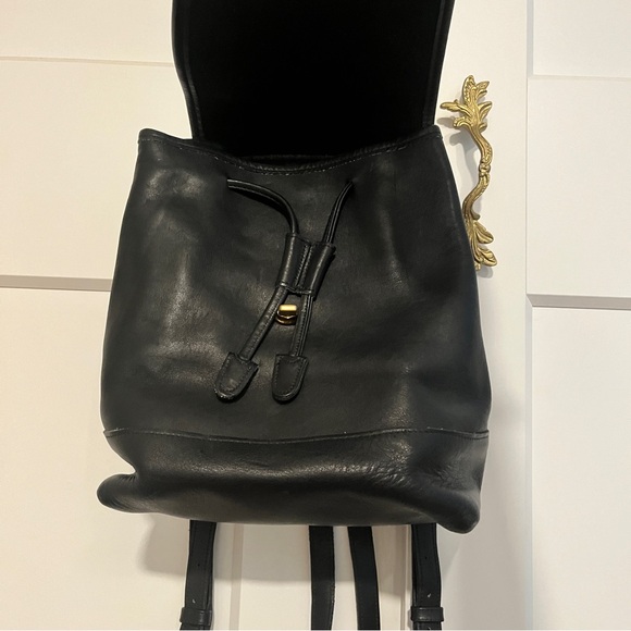 Coach Vintage Black Leather Drawstring Backpack 9791 - Picture 8 of 15